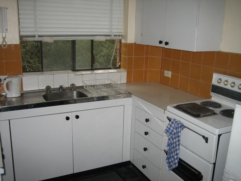 9/23  Jeffrey Street, Canterbury NSW 2193