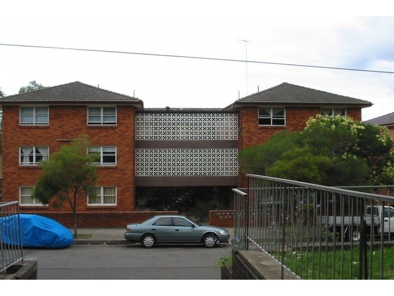 2/13-15 Glen Street, Marrickville NSW 2204