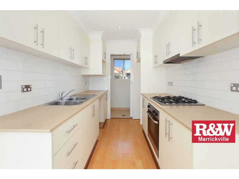 13/2 Schwebel Street, Marrickville NSW 2204