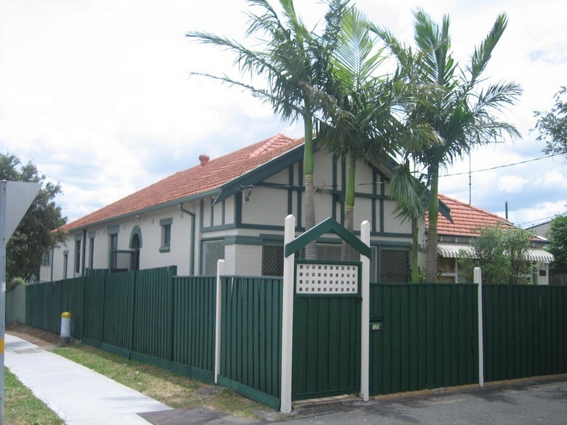 125 Duntroon Street, Hurlstone Park NSW 2193