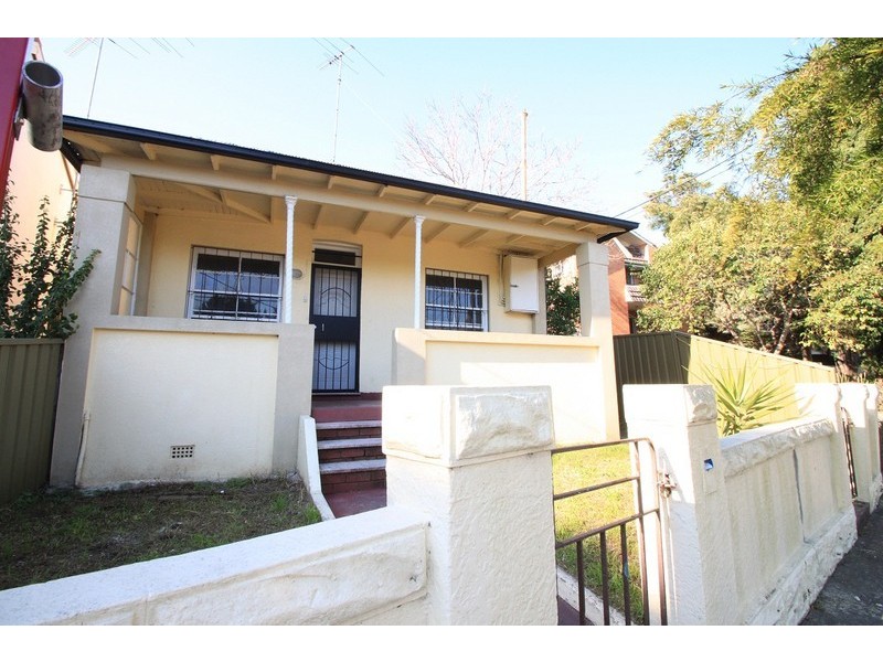 19 Arthur Street, Marrickville NSW 2204