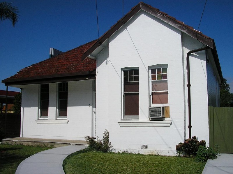 572  New Canterbury Road, Hurlstone Park NSW 2193