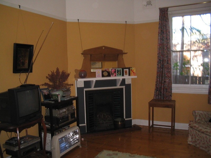 9 Marcia Street, Hurlstone Park NSW 2193