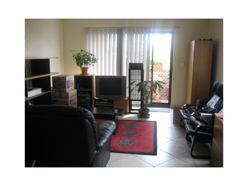 2/96 Duntroon Street, Hurlstone Park NSW 2193