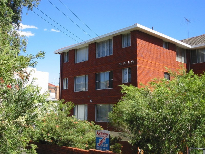 1/50  Crinan Street, Hurlstone Park NSW 2193