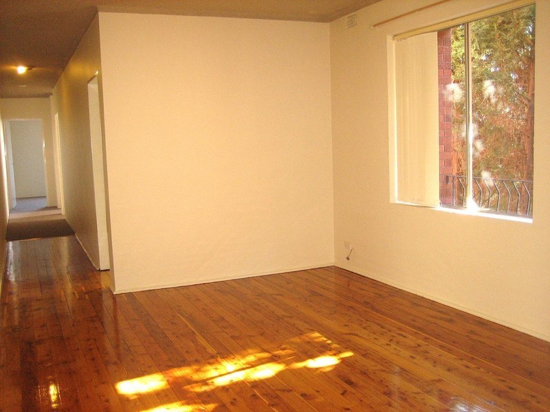 3/7 Mons Street, Canterbury NSW 2193