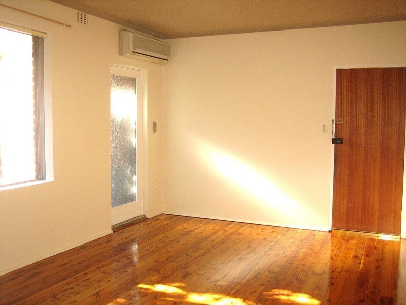 3/7 Mons Street, Canterbury NSW 2193