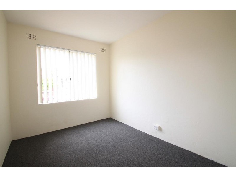 1/3 Moyes Street, Marrickville NSW 2204