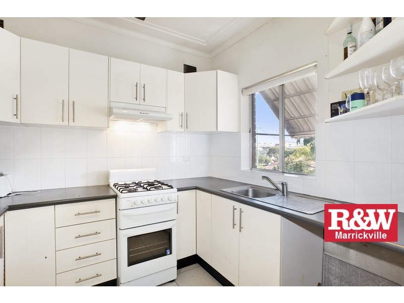 8/6 Kresser Grove, Canterbury NSW 2193