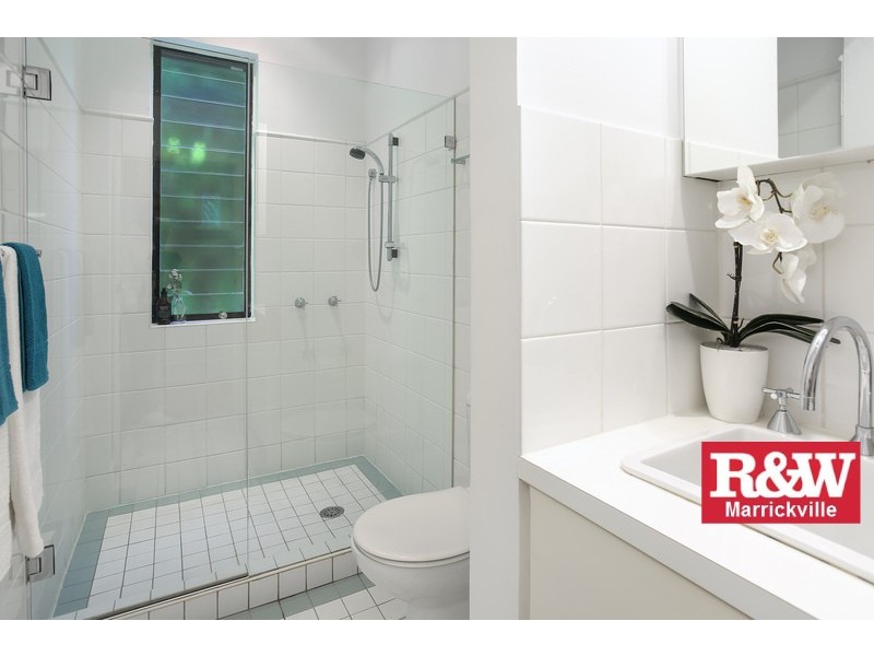 8 Railway Street, Hurlstone Park NSW 2193