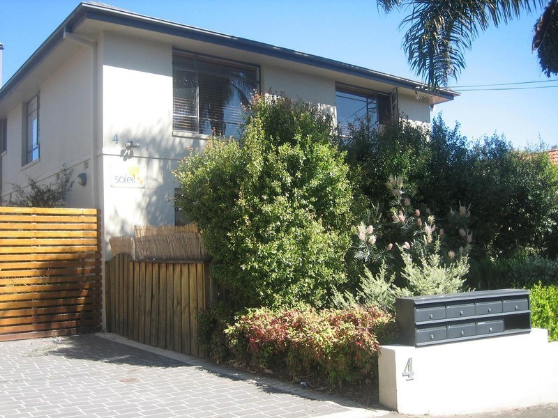 2/4 Marcia Street, Hurlstone Park NSW 2193