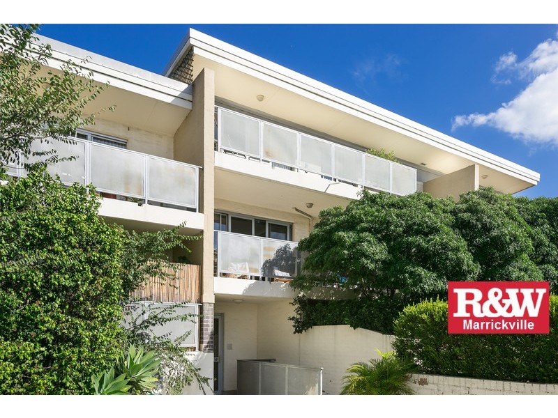 13/2 Schwebel Street, Marrickville NSW 2204