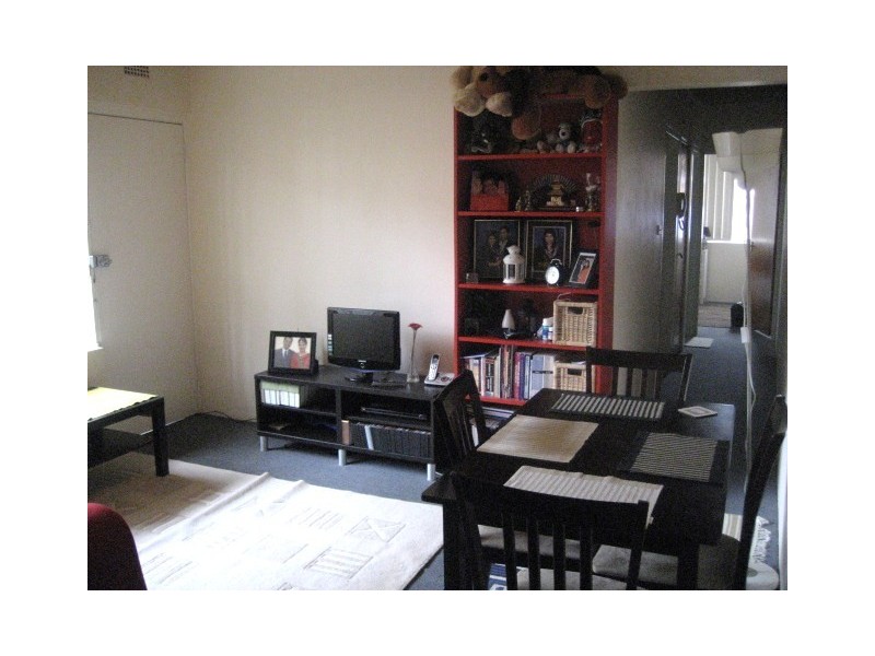 2/11 Fernhill Street, Hurlstone Park NSW 2193