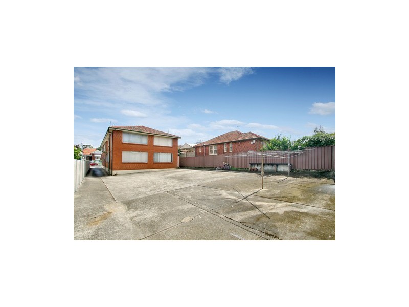 2/11 Fernhill Street, Hurlstone Park NSW 2193