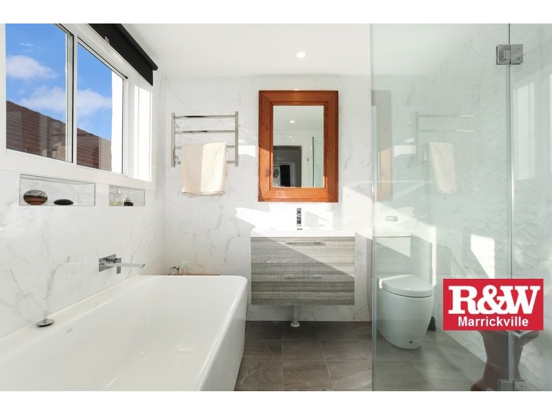 6 Collins Street, Tempe NSW 2044