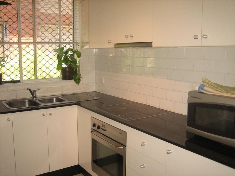 2/51A Woodcourt Street, Marrickville NSW 2204