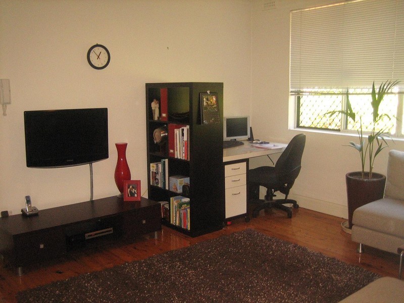 2/51A Woodcourt Street, Marrickville NSW 2204