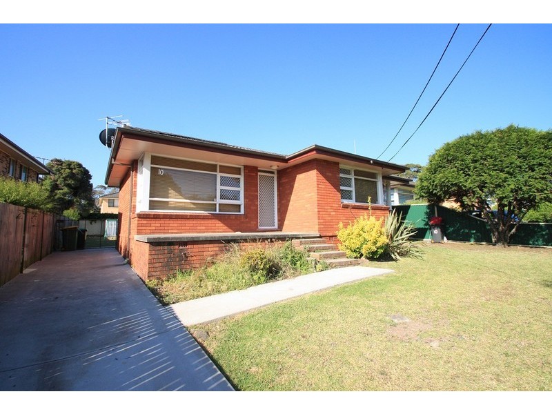 10 Glover Street, Greenacre NSW 2190