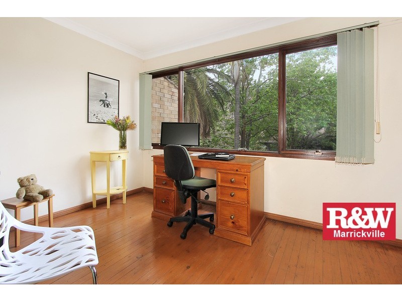 2/74 Floss Street, Hurlstone Park NSW 2193