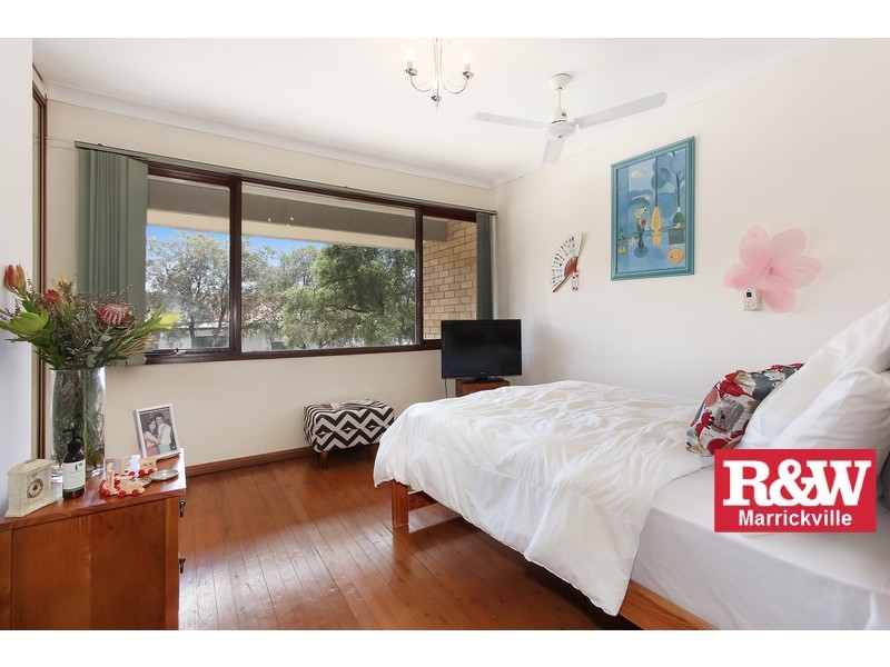 2/74 Floss Street, Hurlstone Park NSW 2193