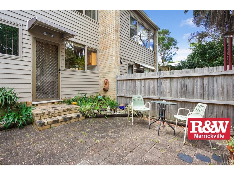 2/74 Floss Street, Hurlstone Park NSW 2193