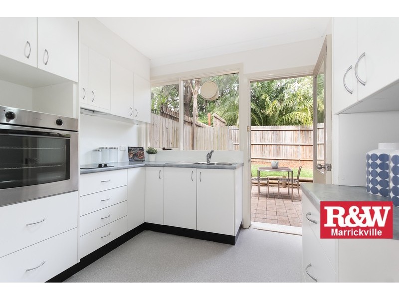 32/74 Floss Street, Hurlstone Park NSW 2193