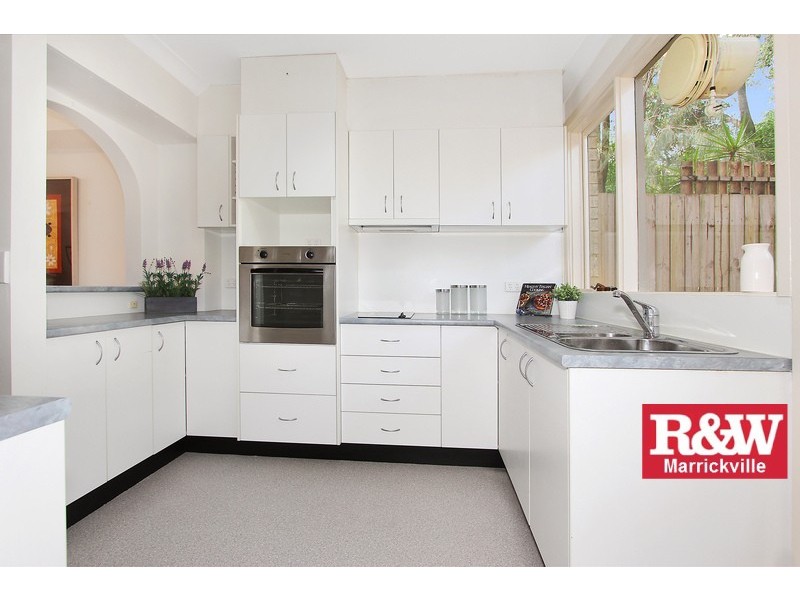 32/74 Floss Street, Hurlstone Park NSW 2193