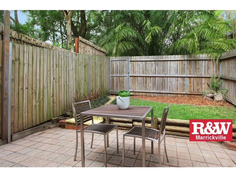 32/74 Floss Street, Hurlstone Park NSW 2193