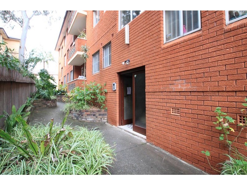 2/27 Myra Road, Dulwich Hill NSW 2203