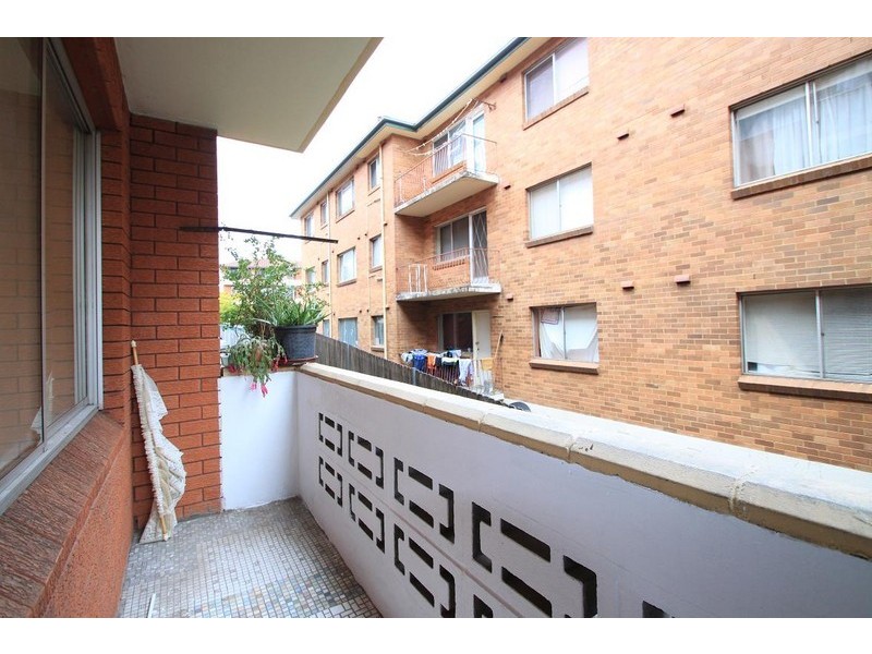 2/27 Myra Road, Dulwich Hill NSW 2203