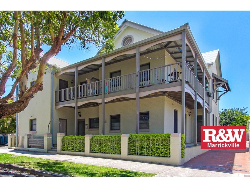 2/11 Woodcourt Street, Marrickville NSW 2204