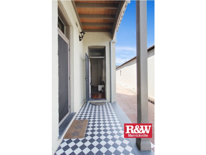 2/11 Woodcourt Street, Marrickville NSW 2204