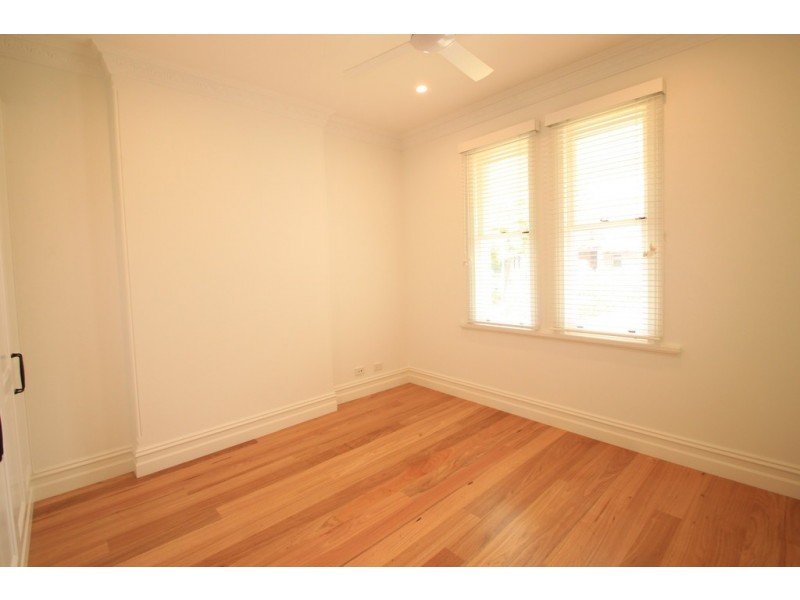 33 Calvert Street, Marrickville NSW 2204