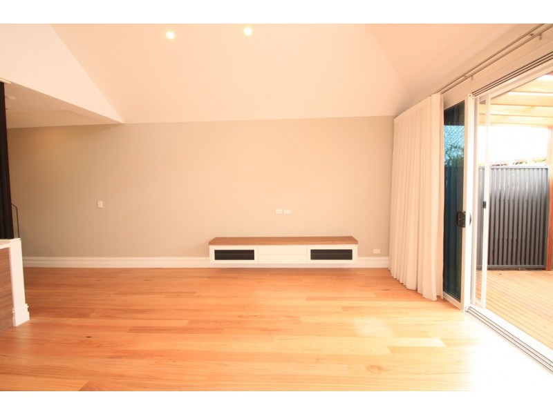 33 Calvert Street, Marrickville NSW 2204