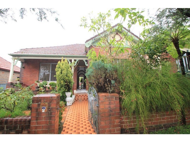 6 Canterton Street, Hurlstone Park NSW 2193
