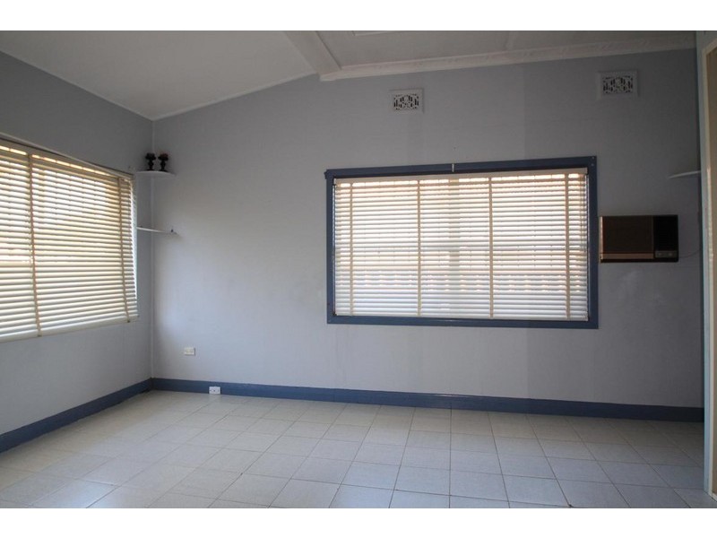 9 Gowrie Avenue, Punchbowl NSW 2196
