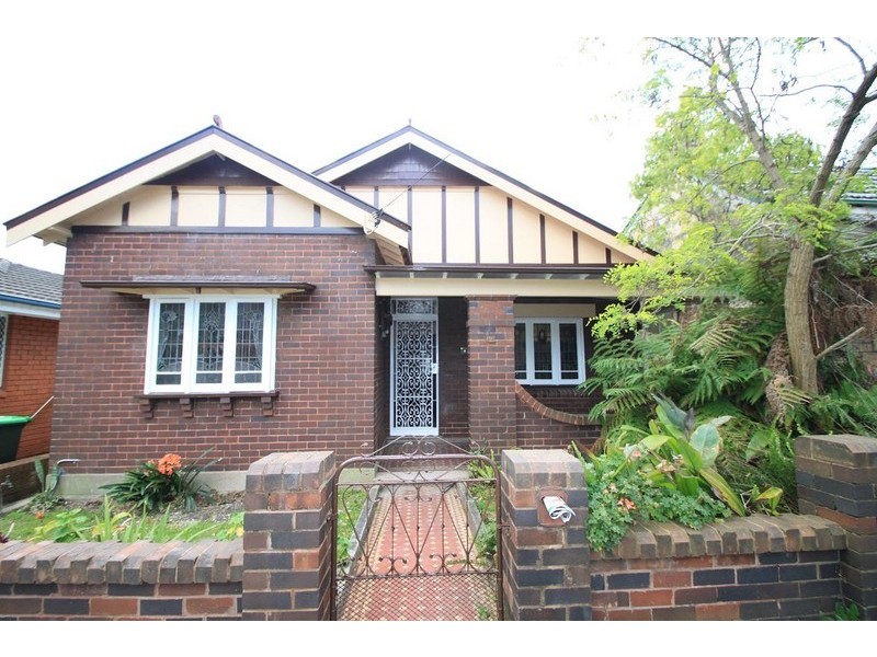 21 Robert Street, Canterbury NSW 2193