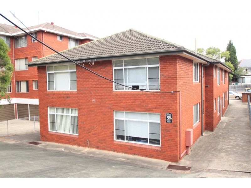 2/52 Crinan Street, Hurlstone Park NSW 2193