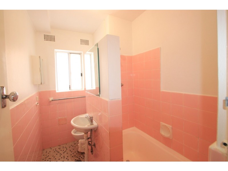 2/52 Crinan Street, Hurlstone Park NSW 2193