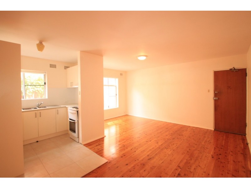 2/52 Crinan Street, Hurlstone Park NSW 2193