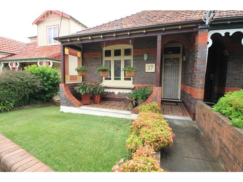 37 Beauchamp Street, Marrickville NSW 2204