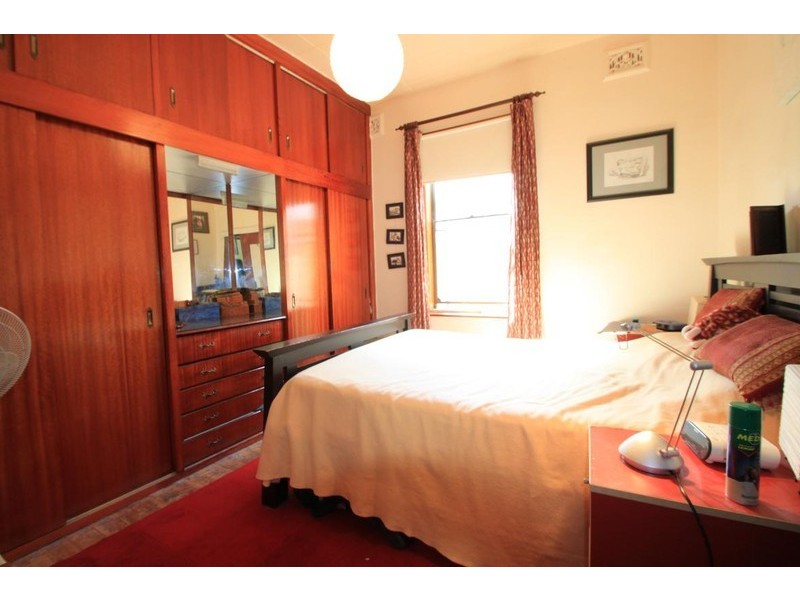 42 Holmesdale Street, Marrickville NSW 2204