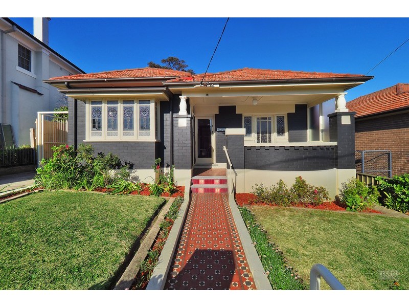 16 Hugh Avenue, Dulwich Hill NSW 2203