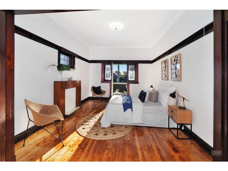 16 Hugh Avenue, Dulwich Hill NSW 2203