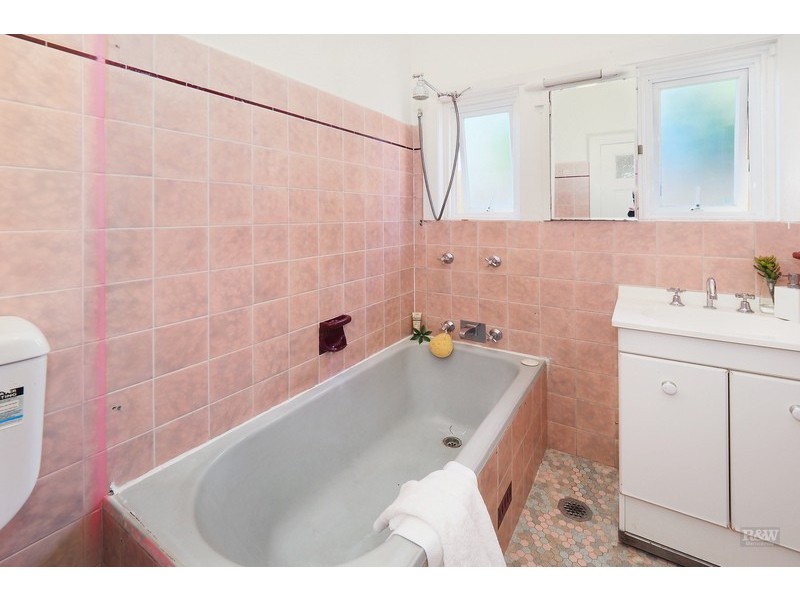 16 Hugh Avenue, Dulwich Hill NSW 2203