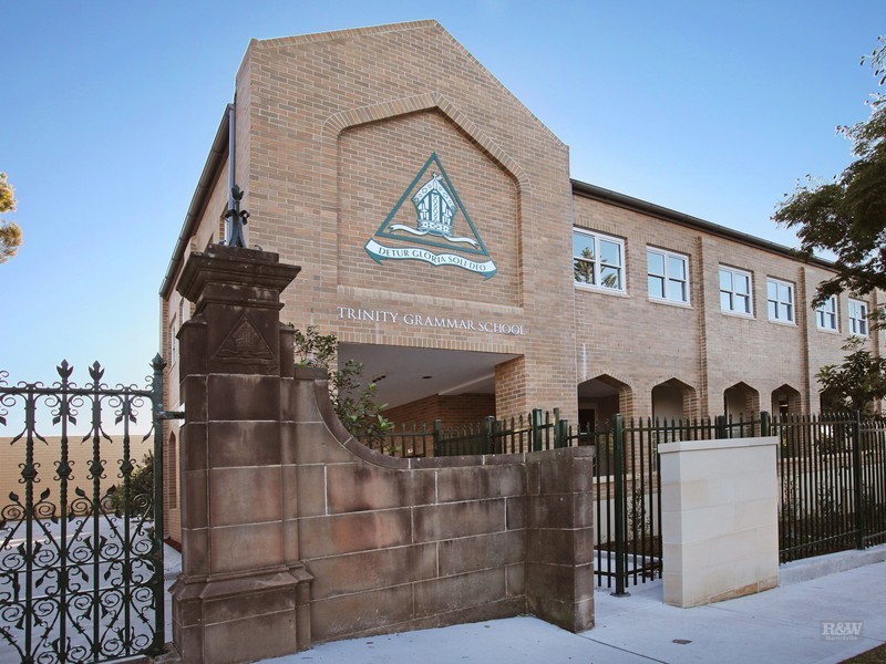 16 Hugh Avenue, Dulwich Hill NSW 2203