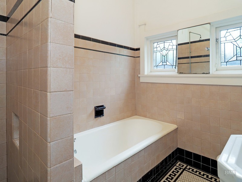 2 Johnson Avenue, Dulwich Hill NSW 2203