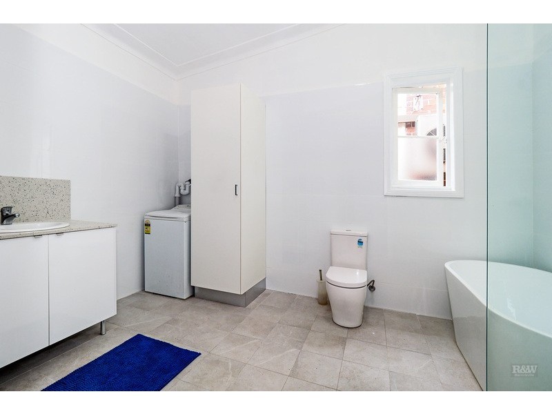 13 Yabsley Avenue, Marrickville NSW 2204