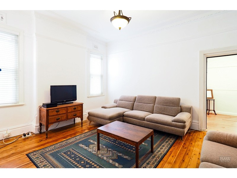 13 Yabsley Avenue, Marrickville NSW 2204