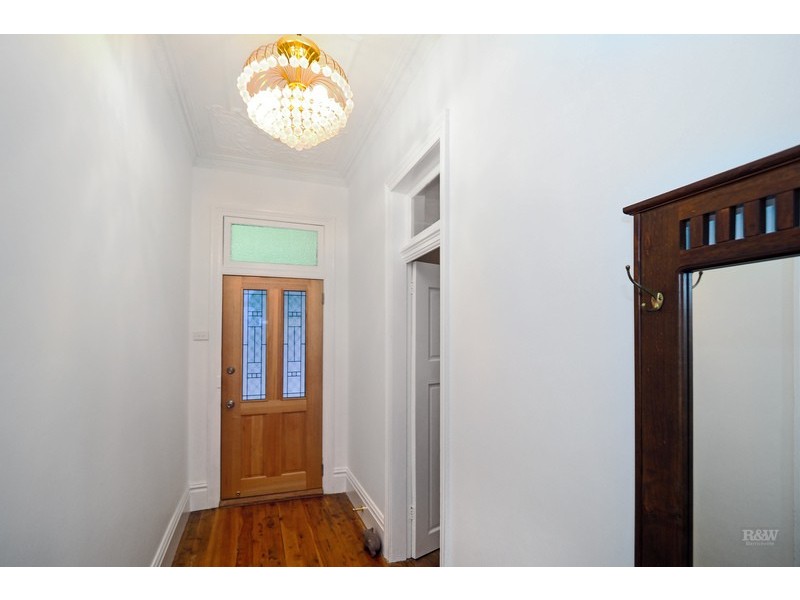 13 Yabsley Avenue, Marrickville NSW 2204